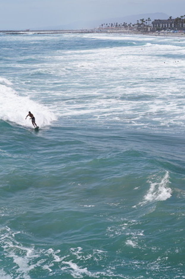 14 SURF SHOP